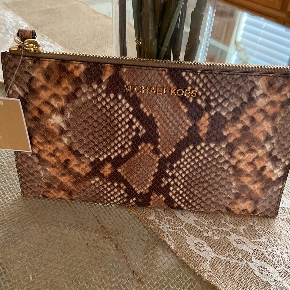 Michael Kors Wristlet